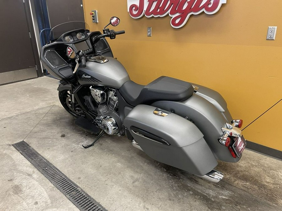 2023 Indian Motorcycle® Challenger® Titanium Smoke