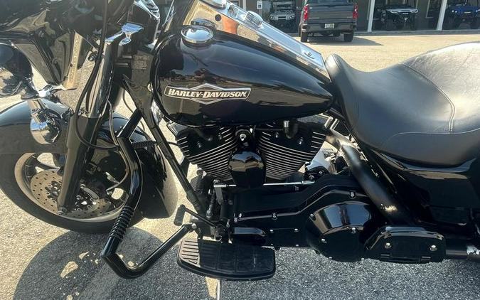 2004 Harley-Davidson® FLHR - Road King®