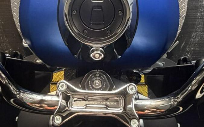 2026 Harley-Davidson® Road Glide® FLTRX AURORA BLUE DNM