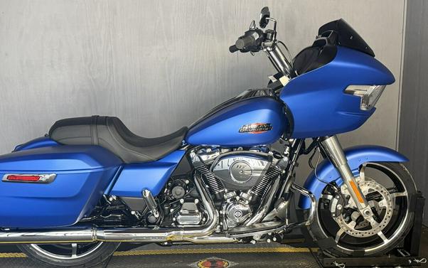 2026 Harley-Davidson® Road Glide® FLTRX AURORA BLUE DNM
