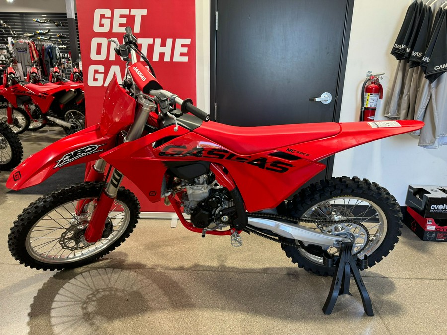 2025 GASGAS MC 350F