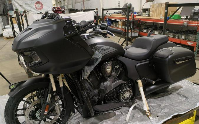 2025 Indian Motorcycle Challenger Dark Horse
