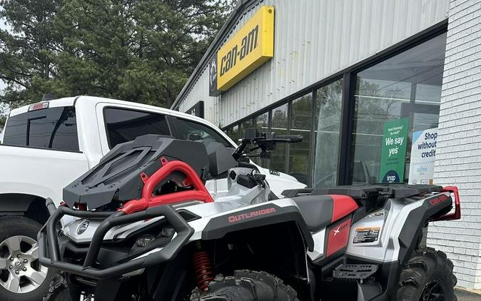 2024 Can-Am® Outlander X mr 1000R Hyper Silver & Legion Red