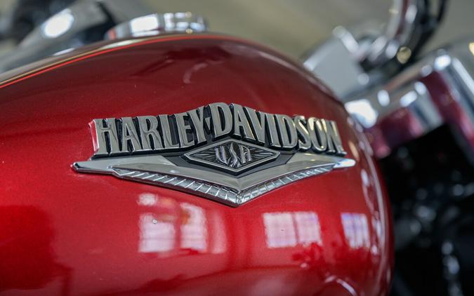2016 Harley-Davidson Road King Grand American Touring FLHR