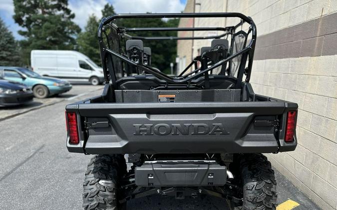 2024 Honda® Pioneer 1000-6 Deluxe Crew