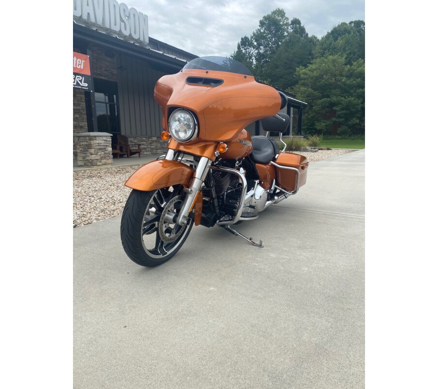 2015 Harley-Davidson Street Glide Special Amber Whiskey