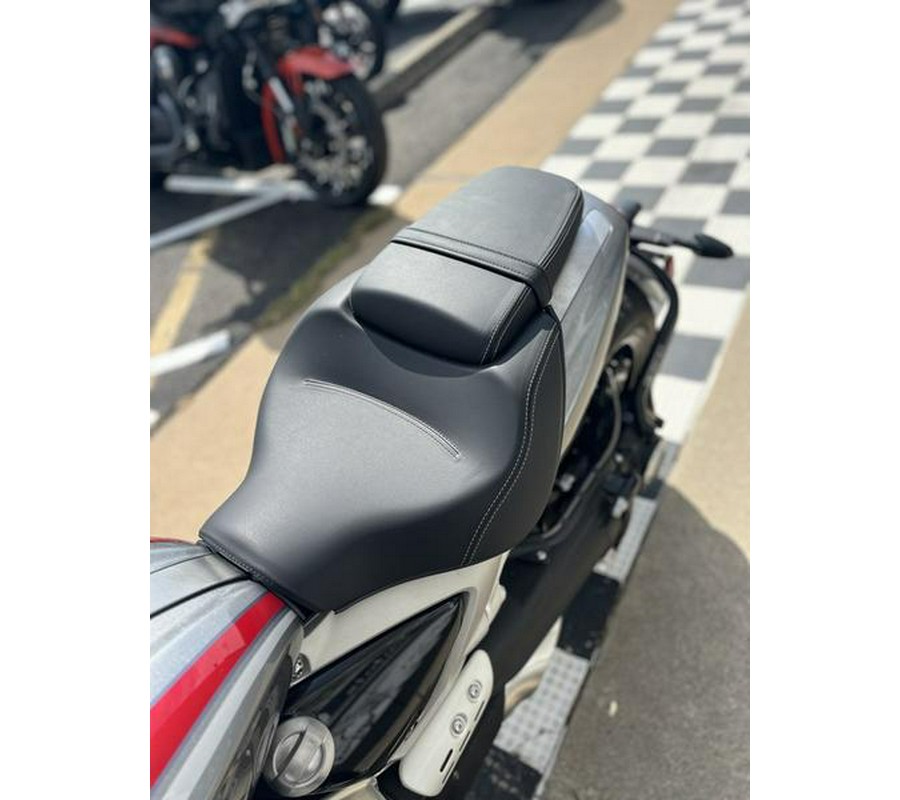 2023 Triumph Rocket 3 R Silver Ice Cranberry Red