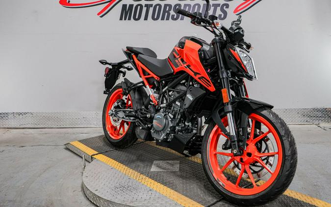 2021 KTM 200 Duke