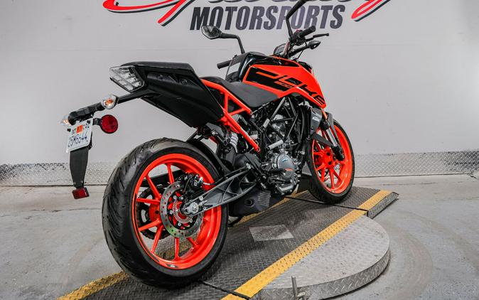 2021 KTM 200 Duke