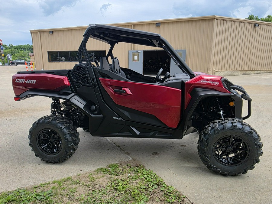 2026 Can-Am Commander XT 700