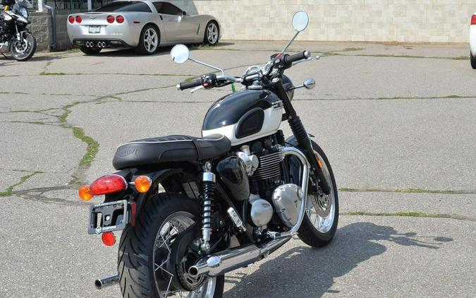 2024 Triumph Bonneville T120 Jet Black/Fusion White