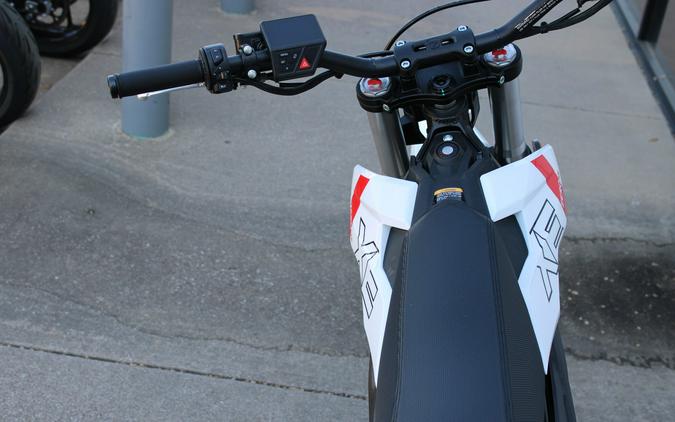 2026 Zero™ Motorcycles XE
