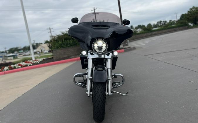 2022 Harley-Davidson® FLHXS Street Glide® Special Vivid Black 667849