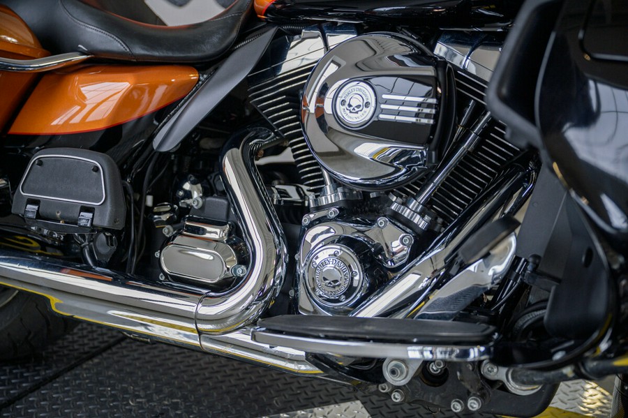 2014 Harley-Davidson Electra Glide Ultra Limited Grand American Touring FLHTK