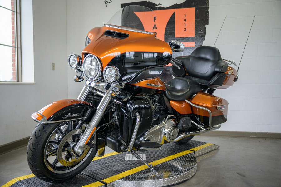 2014 Harley-Davidson Electra Glide Ultra Limited Grand American Touring FLHTK