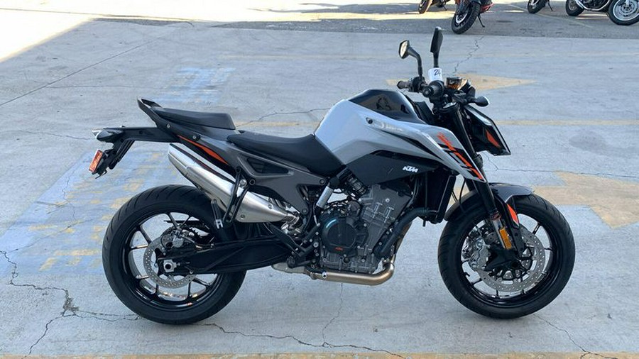 New 2024 KTM 790 DUKE