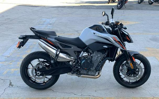 New 2024 KTM 790 DUKE