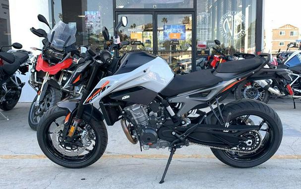 New 2024 KTM 790 DUKE