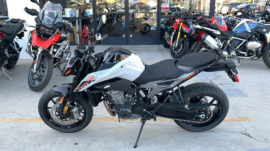 New 2024 KTM 790 DUKE