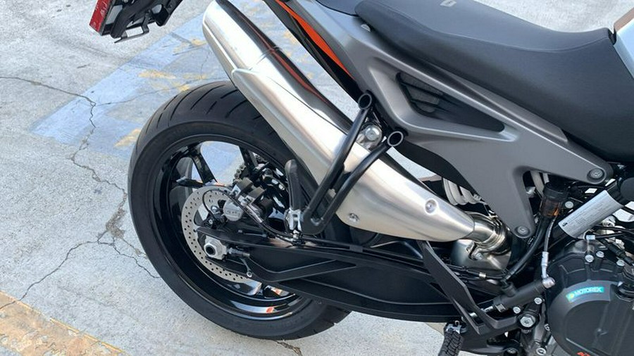 New 2024 KTM 790 DUKE