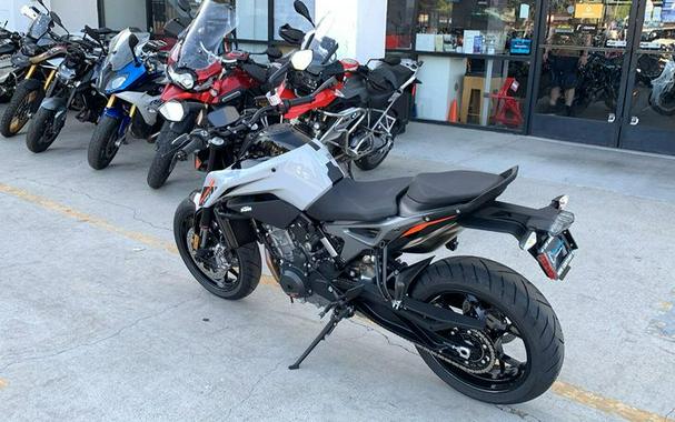 New 2024 KTM 790 DUKE