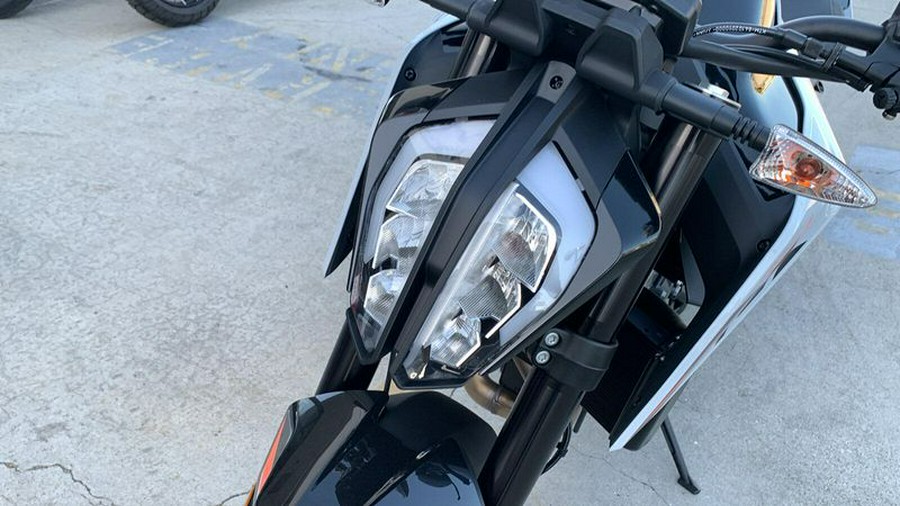 New 2024 KTM 790 DUKE