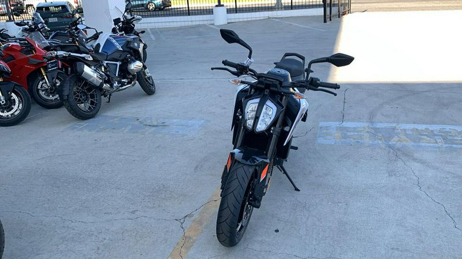 New 2024 KTM 790 DUKE