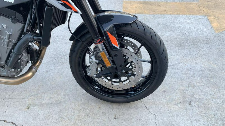 New 2024 KTM 790 DUKE