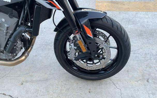 New 2024 KTM 790 DUKE
