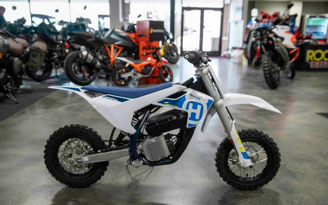 2024 Husqvarna EE 3