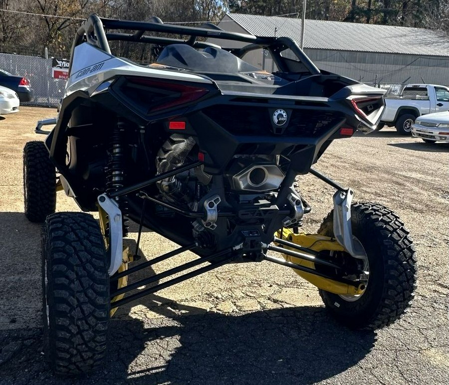 2024 Can-Am® Maverick R 999T DCT