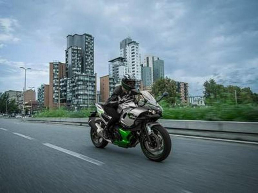 2024 Kawasaki Ninja® 7 Hybrid ABS