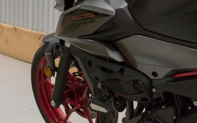 2025 Kawasaki Z500 SE ABS