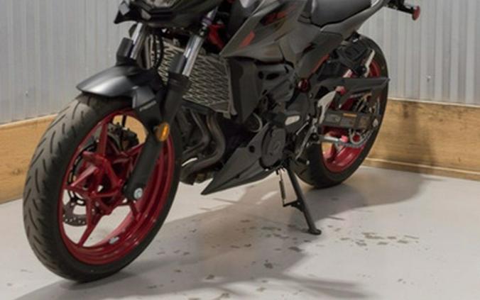 2025 Kawasaki Z500 SE ABS