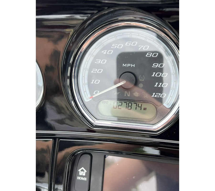 2017 Harley-Davidson® Ultra Limited Two-Tone Mysterious Red Sunglo/Velocity Red Sunglo