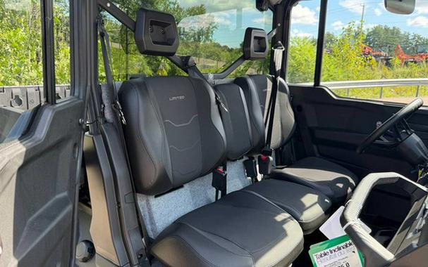 2026 Can-AM Defender 6X6 Limited HD10