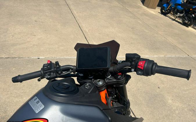 2024 KTM Duke 390