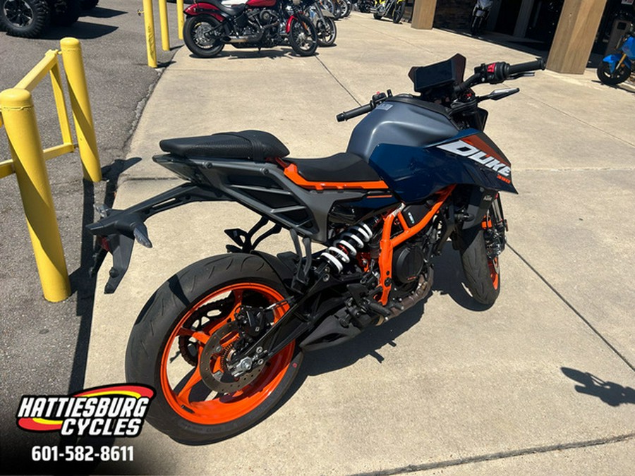 2024 KTM Duke 390