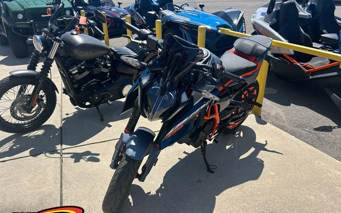 2024 KTM Duke 390