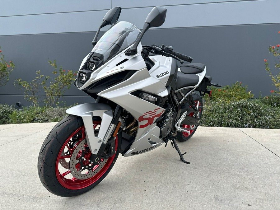 2024 SUZUKI GSX-8R