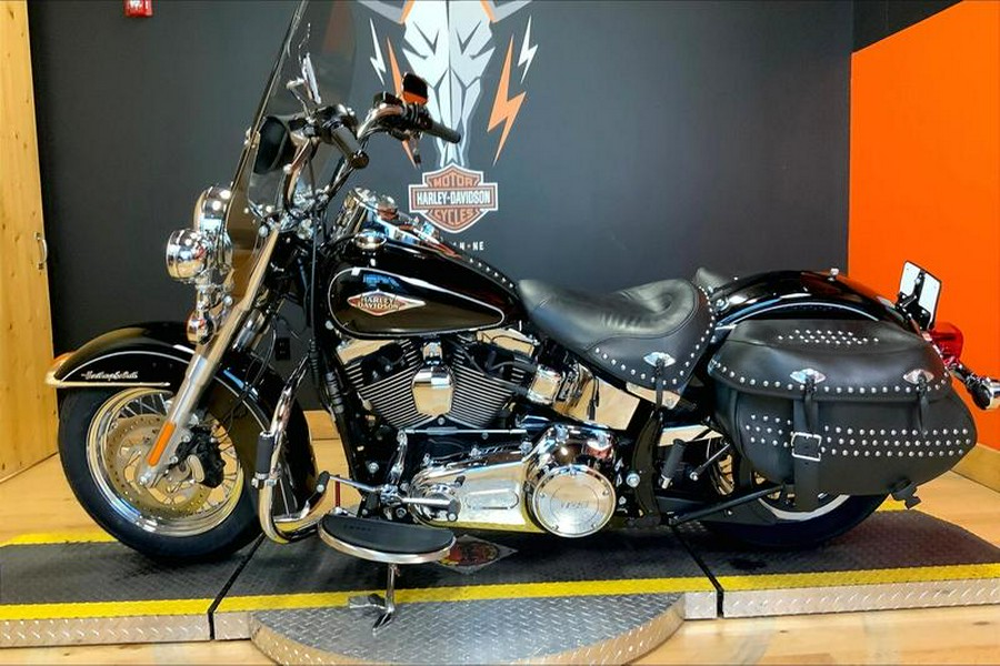 2015 Harley-Davidson® FLSTC - Heritage Softail® Classic