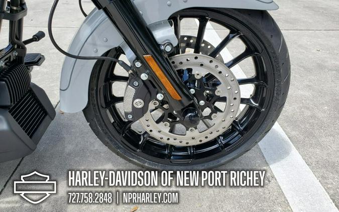 2024 Harley-Davidson Freewheeler