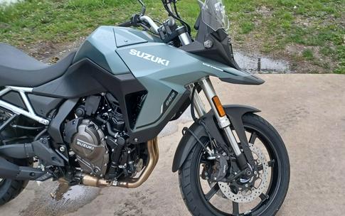 2024 Suzuki V-Storm 800