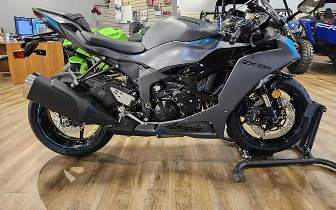 2025 Kawasaki NINJA ZX-6R ABS Metallic Matte Dark Gray/Ebony - 108389