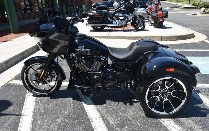 2026 Harley-Davidson® FLTRT - Road Glide® 3