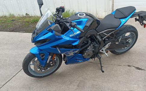 2024 Suzuki GSX-S 8R