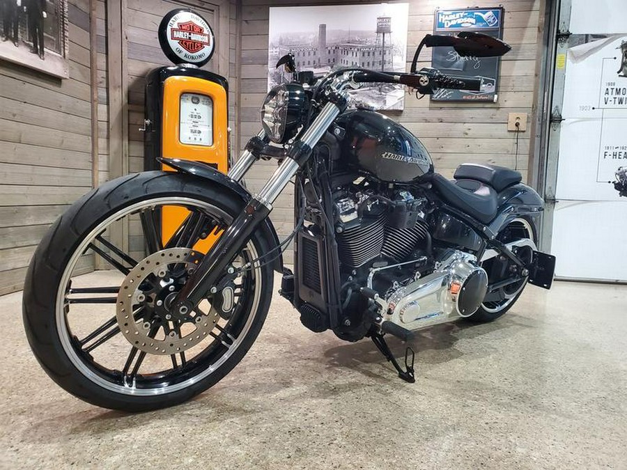 2018 Harley-Davidson® FXBR - Softail® Breakout®