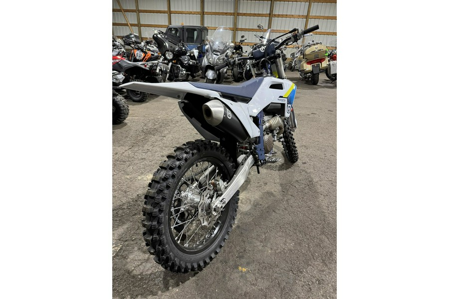 2025 Husqvarna FC 250