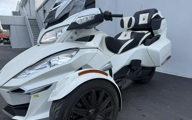 2017 Can-Am® Spyder® RT-S 6-Speed Semi-Automatic (SE6)