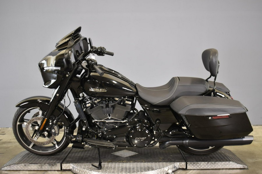 2024 Harley-Davidson Street Glide Vivid Black